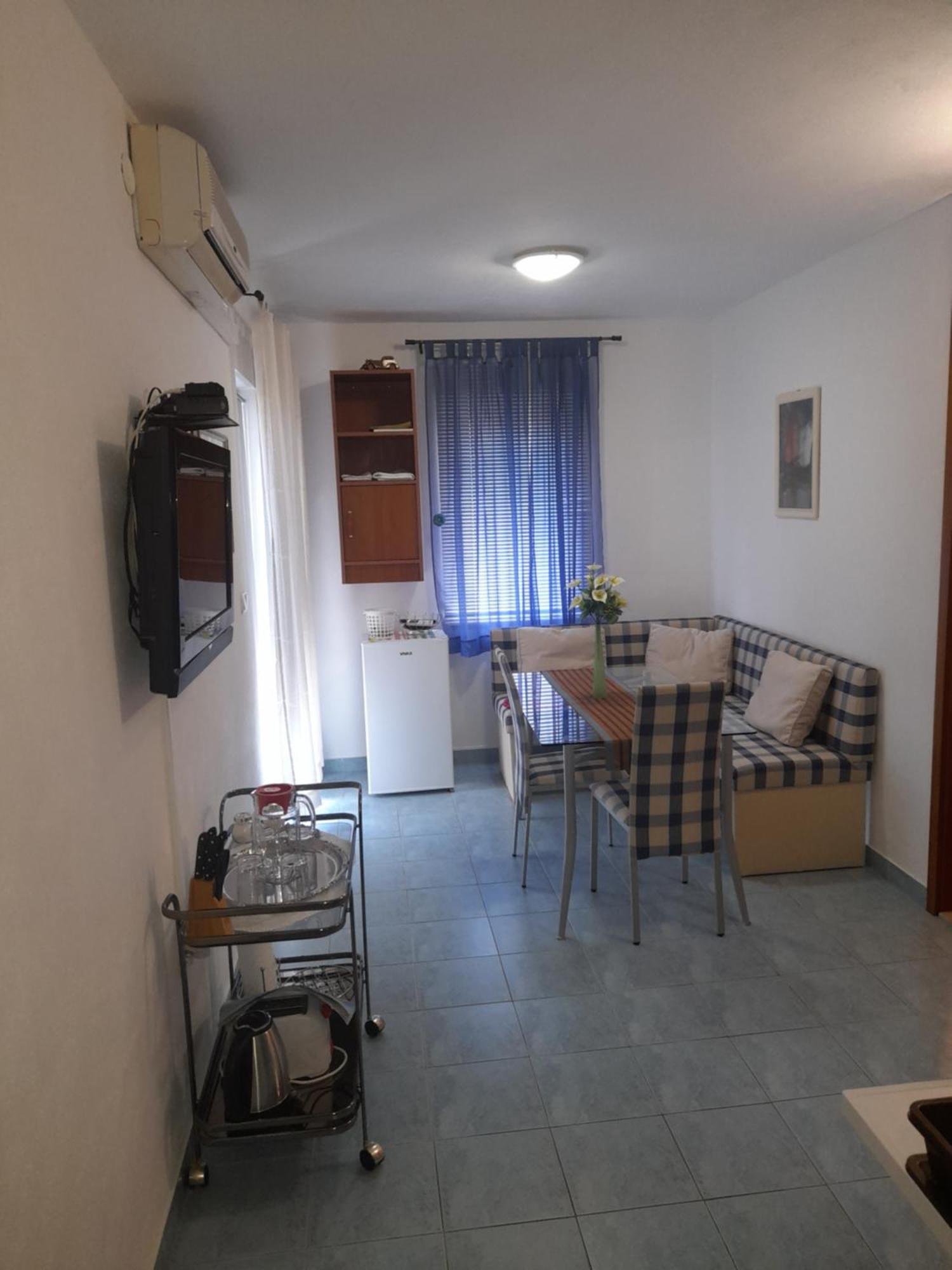 Nives B. Apartment ซูเปตาร์ ภายนอก รูปภาพ
