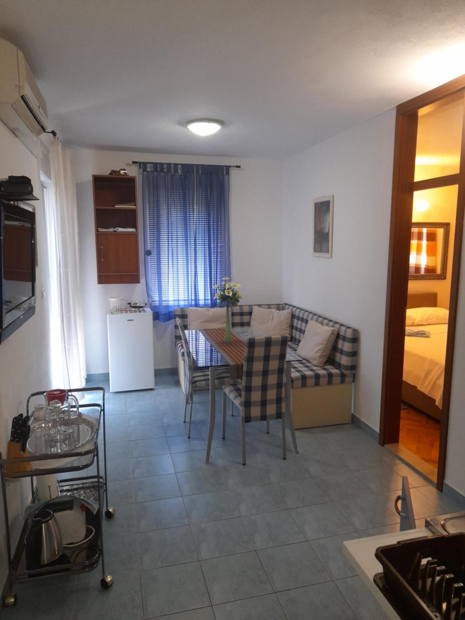 Nives B. Apartment ซูเปตาร์ ภายนอก รูปภาพ