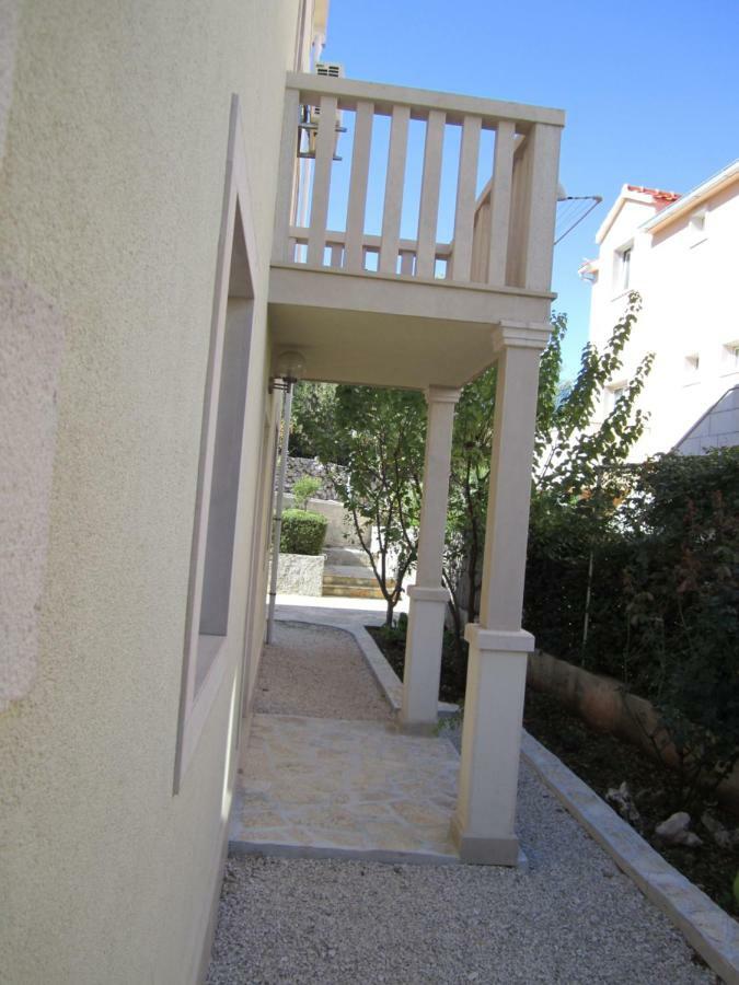 Nives B. Apartment ซูเปตาร์ ภายนอก รูปภาพ