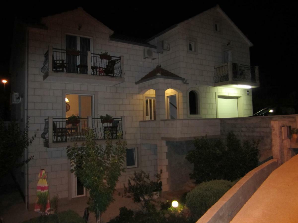 Nives B. Apartment ซูเปตาร์ ภายนอก รูปภาพ